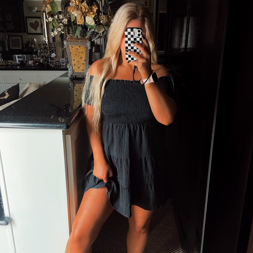 Black Off-Shoulder Sleeveless Mini Sundress